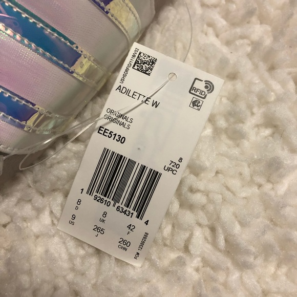 Women’s Adidas Adilette Size 9 - Picture 6 of 6